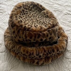 🍀VTG Daniele Meucci Leopard Print Faux Fur Hat